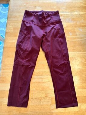 Lululemon leggings size 4